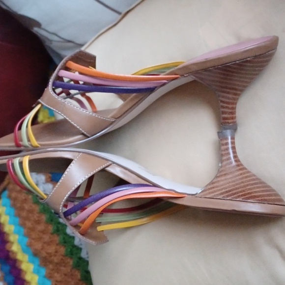 Apostrophe Women’s Kitten Heel Sandal - Picture 4 of 8